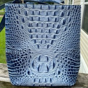 Authentic Brahmin Bucket Amelia. Like new. Only carried once